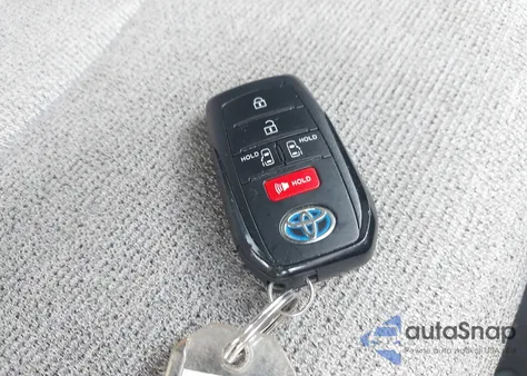 2023 Toyota Sienna Le из США, поврежденный, VIN 5TDKRKEC6PS157035